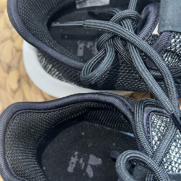 Adidas Comfort Knit Black Tubular Running Shoe Size 5 - Picture 7 of 9